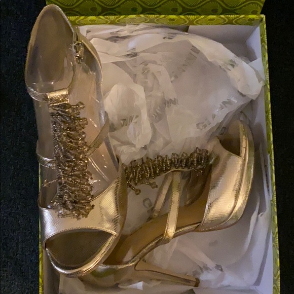 Gold High Heel Shoes - Picture 3 of 5